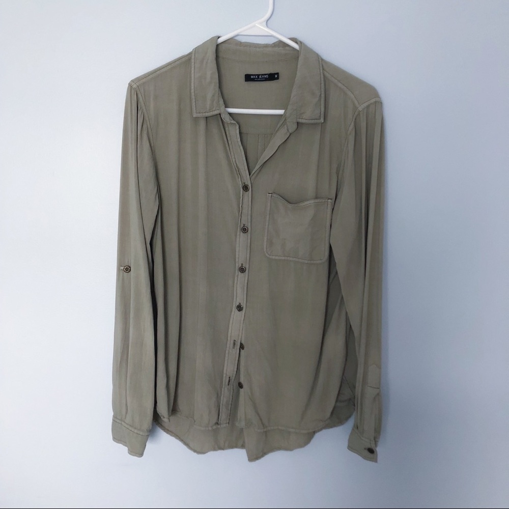 Soft, Lightweight Button Down Top